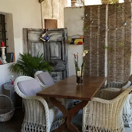 Pensionat Affittacamere Casa Archi 2*